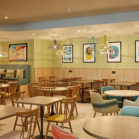 Hampton By Hilton Centre מלון דבלין