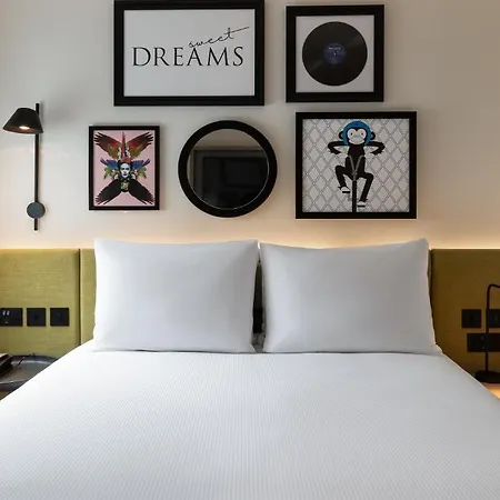 Hampton By Hilton Centre Hotel 3*