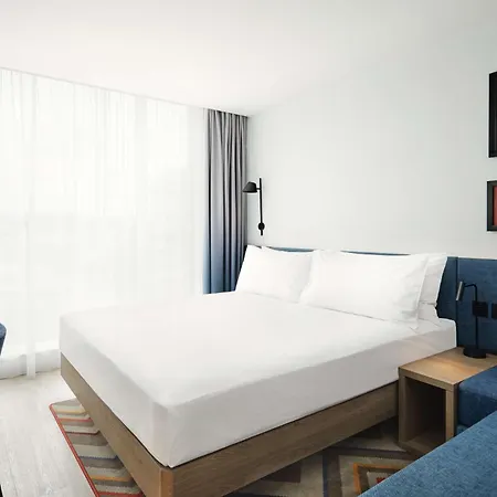 Hampton By Hilton Centre Hotel