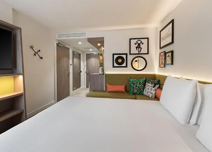 Hampton By Hilton Centre 3*