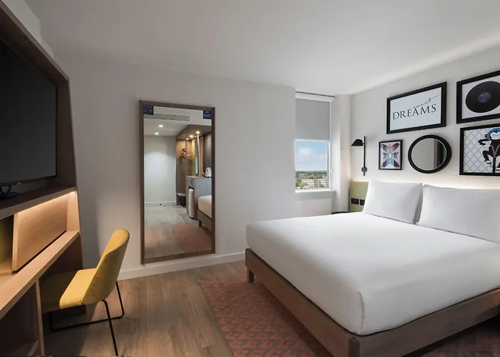 Otel Hampton By Hilton Centre