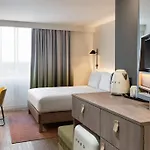 Hotel Hampton By Hilton Centre 3*