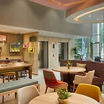 Hotel Hampton By Hilton Centre 3*