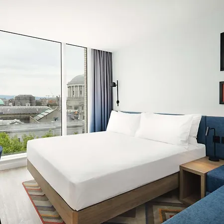 호텔 Hampton By Hilton Centre 3*