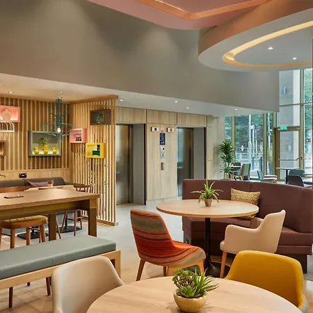 Hampton By Hilton Centre 3*