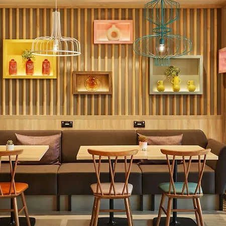 Hampton By Hilton Centre 酒店