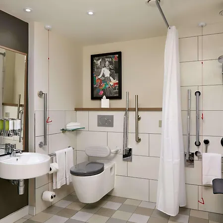 Hampton By Hilton Centre 3*