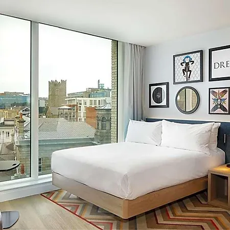 Hampton By Hilton Centre 호텔 3*