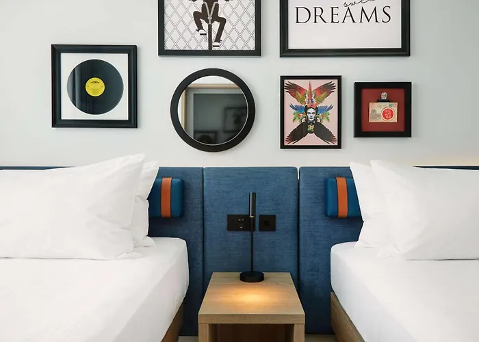 Hampton By Hilton Centre 酒店