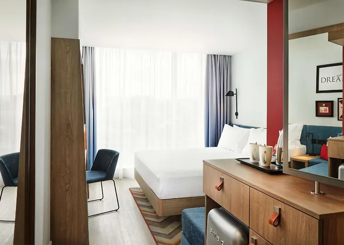 酒店 Hampton By Hilton Centre 3*