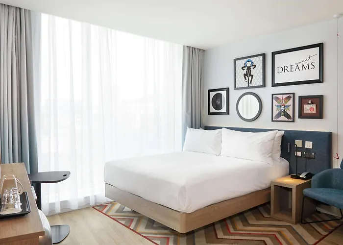 Hotell Hampton By Hilton Centre 3*