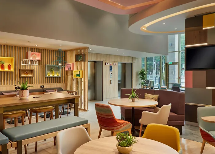 酒店 Hampton By Hilton Centre 3*