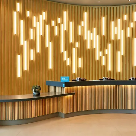 Hampton By Hilton Centre Hotel 3*